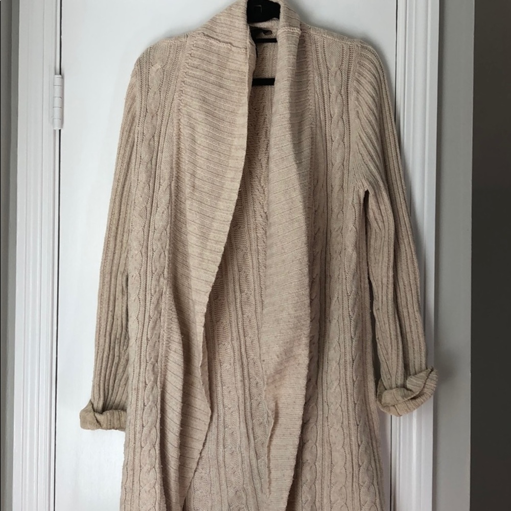 BCBG thick chunky sweater cardigan